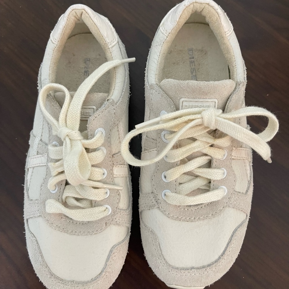 Diesel Boy’s shoes cream 13.5